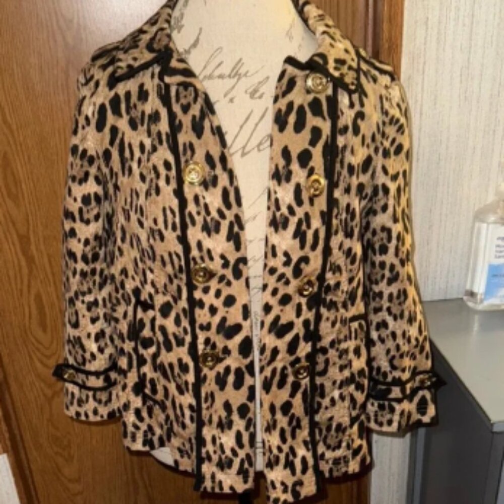 Women’s White Black Jacket